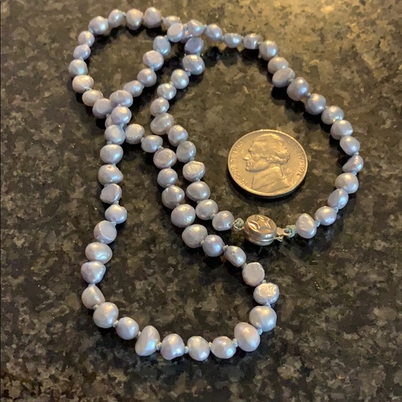 Icy blue pearl necklace - Picture 7 of 9